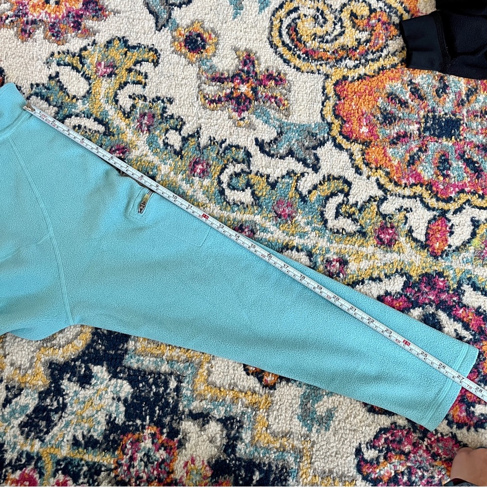 LL Bean Women’s Light Blue Fleece Pullover Sweatshirt - Picture 7 of 8